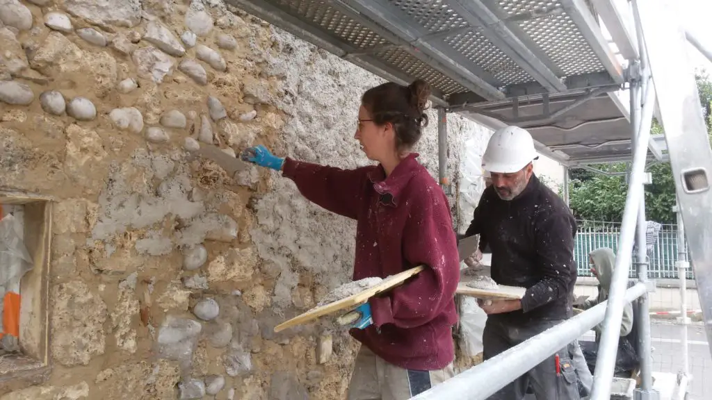 formation-enduits-chaux-aplomb-isere