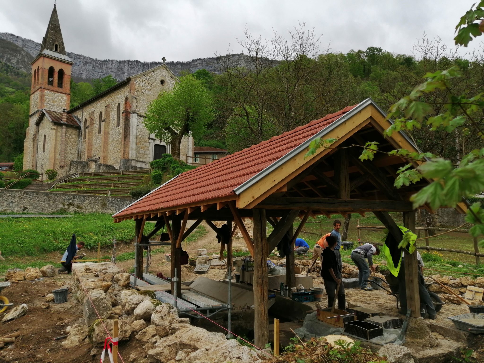 Restauration-patrimoine-lavoir-saint-gervais-isere-Aplomb-isere-38