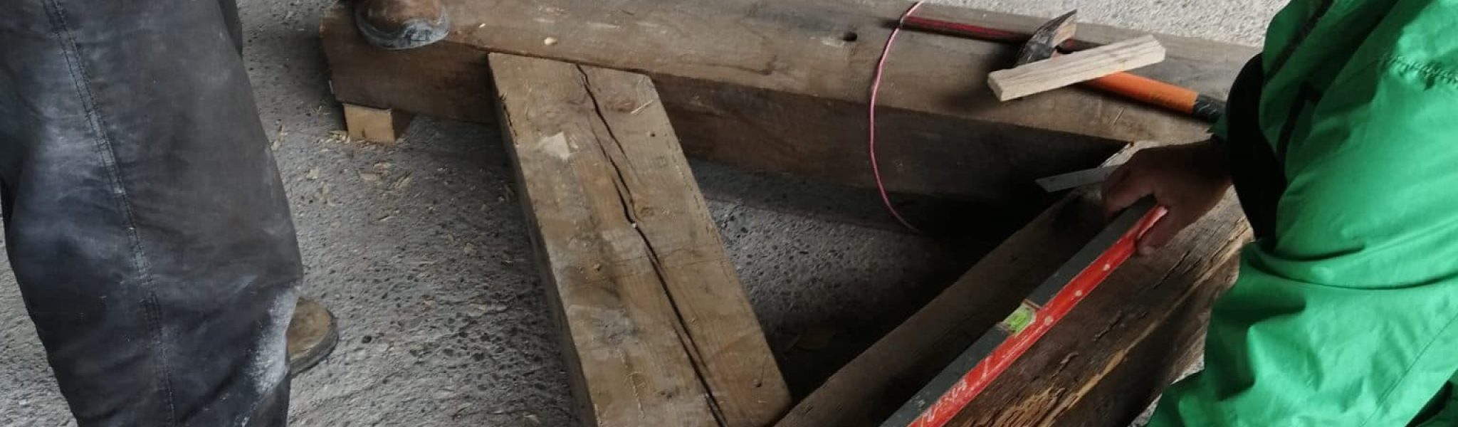 DALO exemple de piquage sur du bois de réemploi